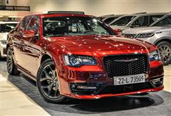 کرایسلەر 300